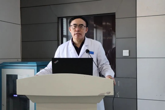 日韩大屌在线视频我院召开医院发展战略研讨会